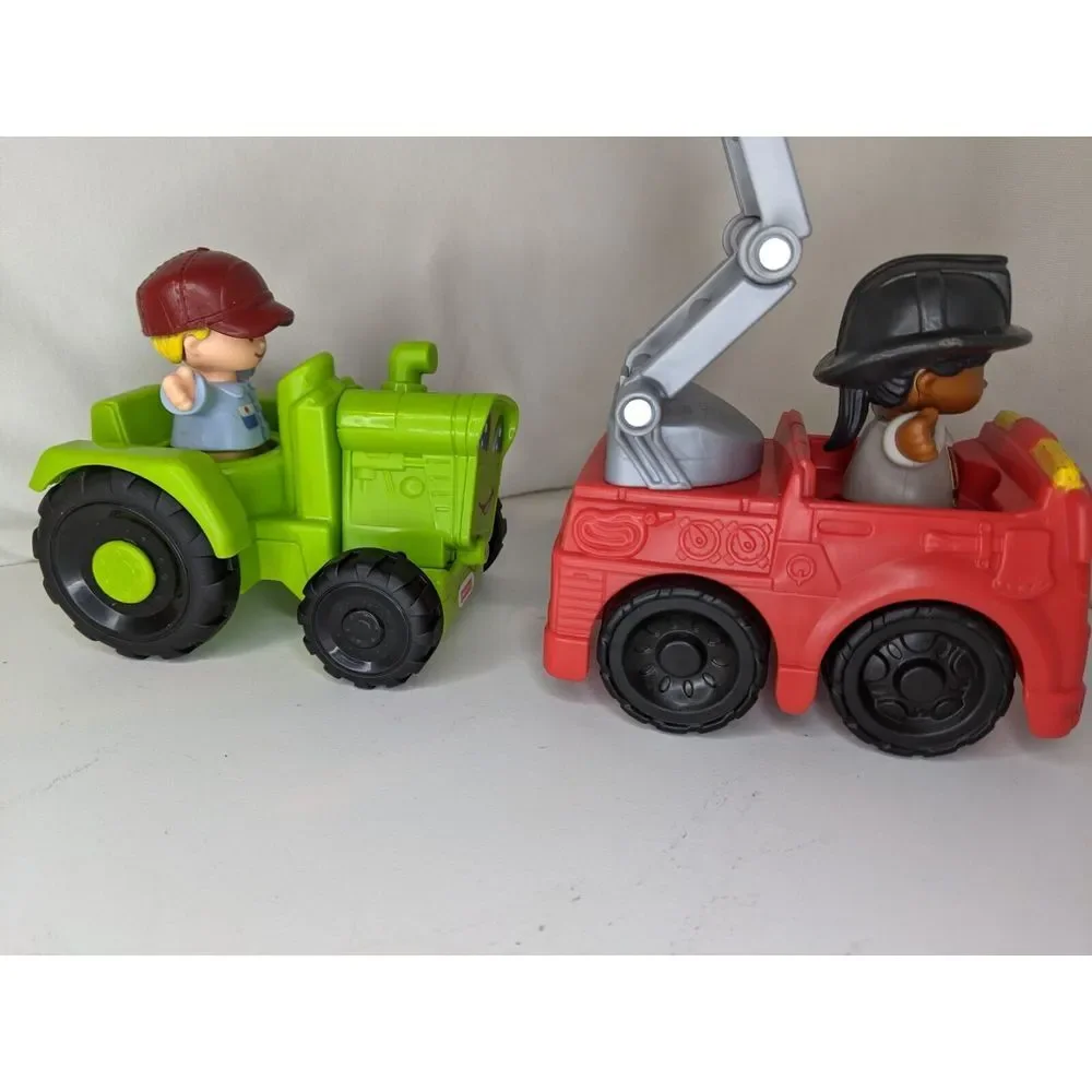 2‎ Fisher Price Little People Vehicles And People/ Firefighter And Farmer